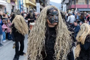 Viaggi Eidos Uomo Cervo e Carnevale Maschere Zoomorfe Molise